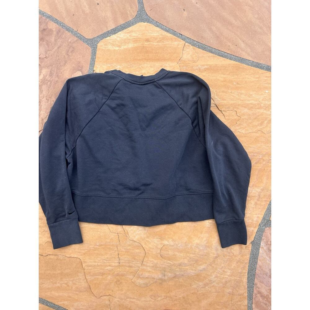 Nike Sportswear Cropped Crewneck Size Women’s M AH8436-010 - Picture 3 of 4